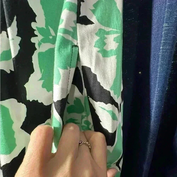 Nine West Women’s Black & Green Floral  Dress - Picture 9 of 16